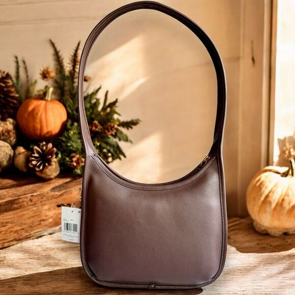 🚫SOLD🚫 Coach Curve Zip Limited Ed Shoulder Bag Maple/Brass & Cherry Charm - Picture 8 of 17